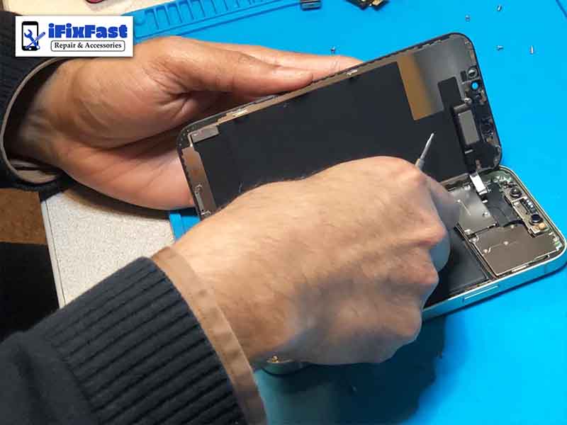 iFixFast: Your One-Stop Shop for Expert Mobile Phone Repair